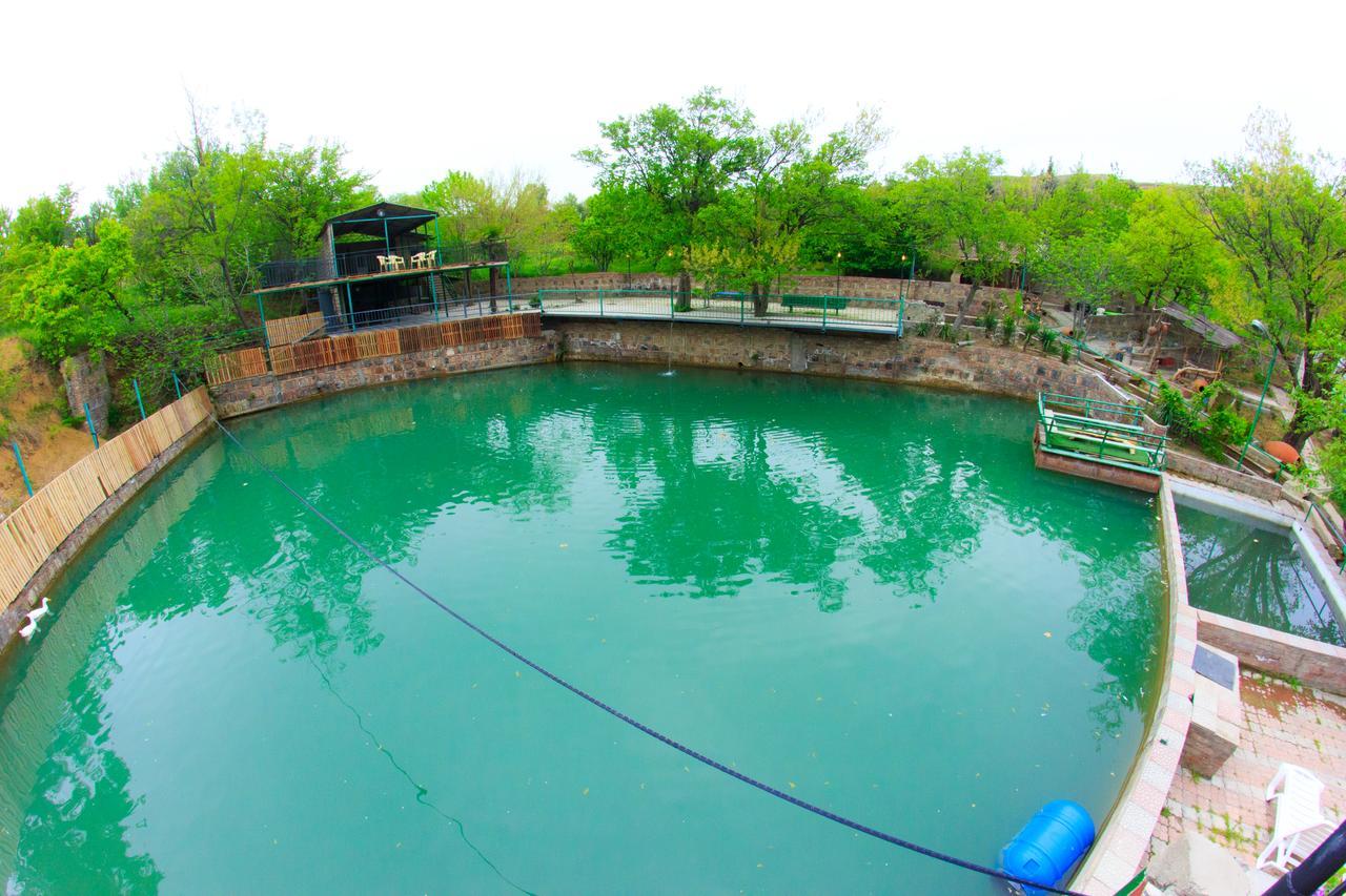Amiran'S Lake Hotel Tbilisi Buitenkant foto